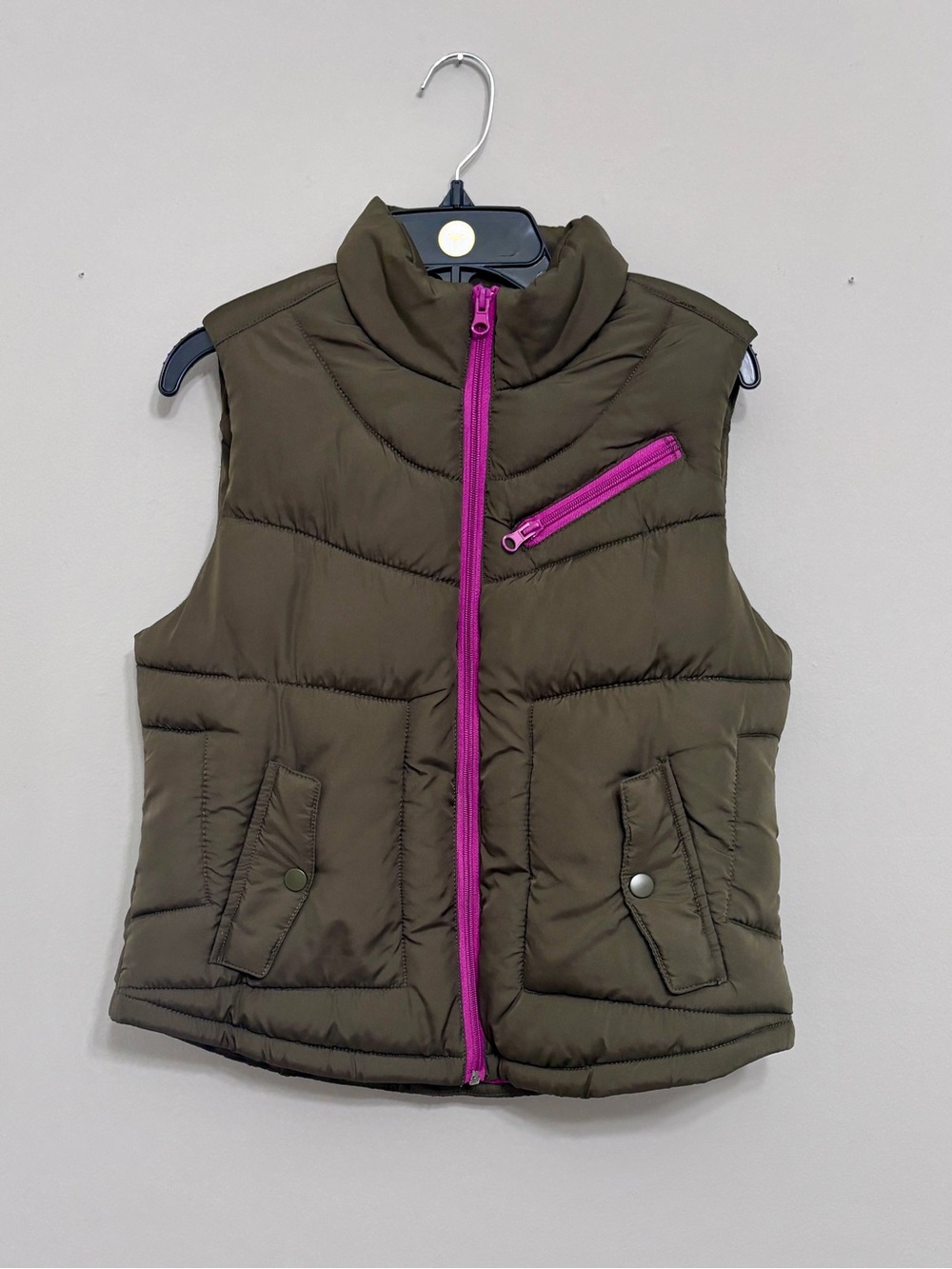 Arizona Jean Co Puffer Vest Olive Green Magenta Pink Size M⁠